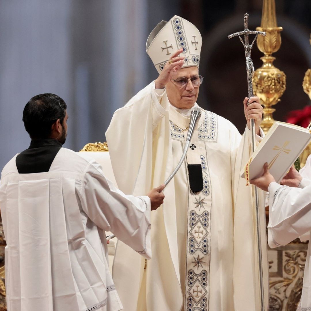 Mensaje de Año Nuevo del Papa León XIV: "El Mundo No Se Salva Afilando Espadas"