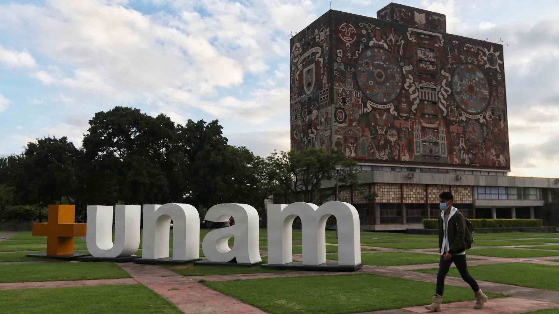 La Beca Elisa Acuña de la UNAM es un pago único de 3 mil 600 pesos