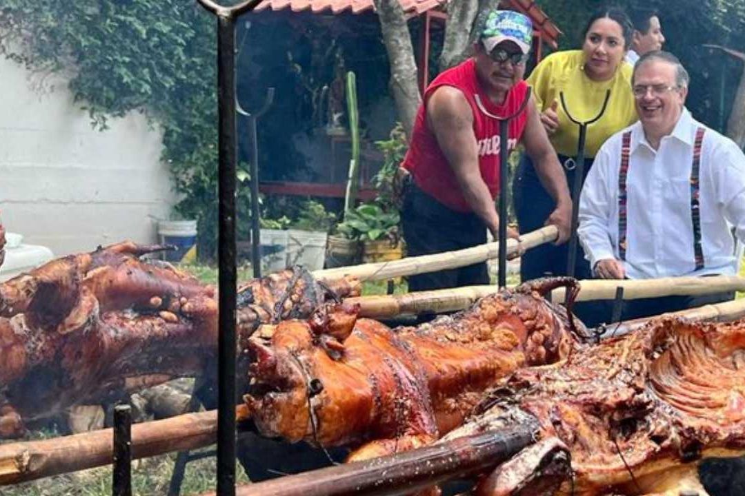 Candidatos presidenciales 2024: ¿Qué Platillo Estaba 'Cocinando' Ebrard en Oaxaca?