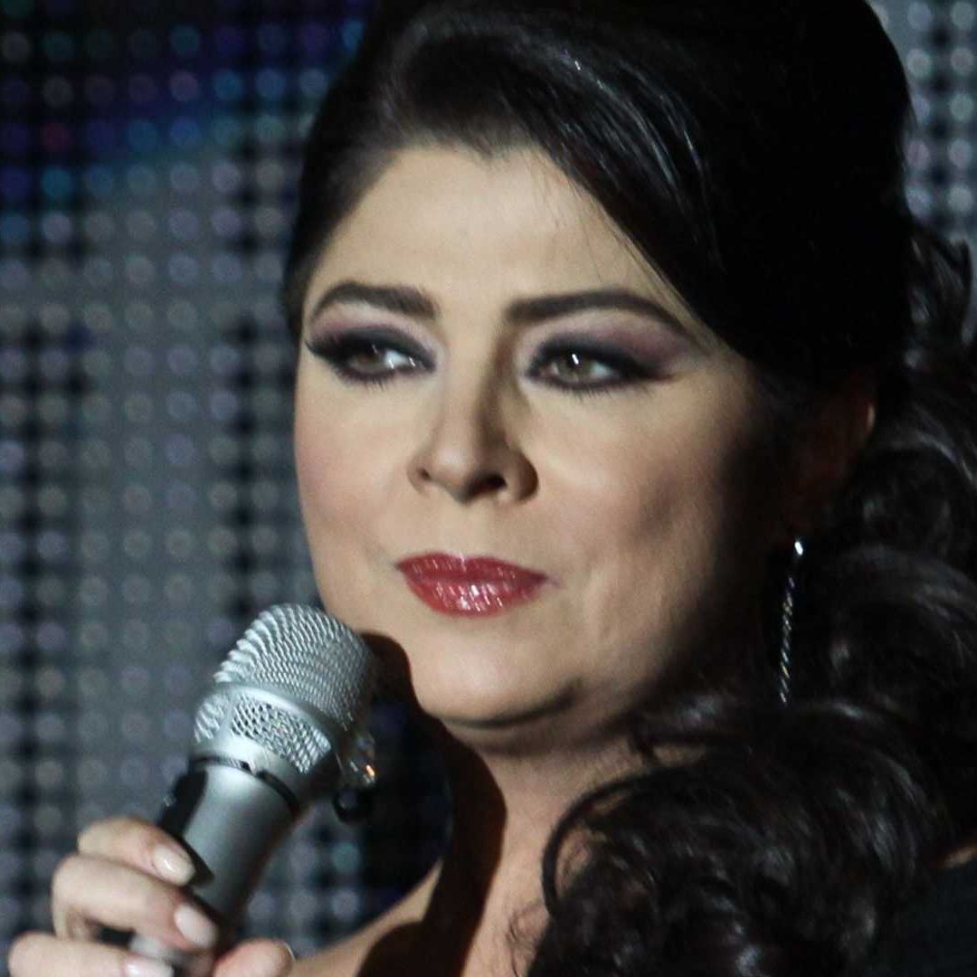Victoria Ruffo My Husband is Calling