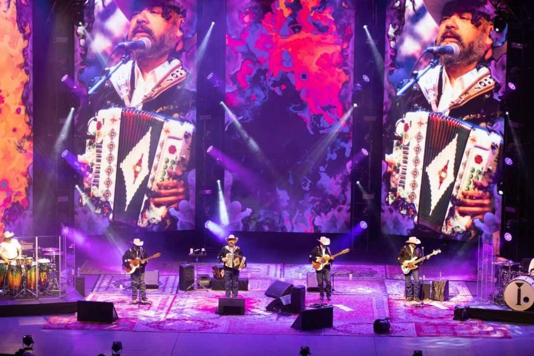 Grupo Intocable Dará Concierto Gratis en el Monumento a la Revolución