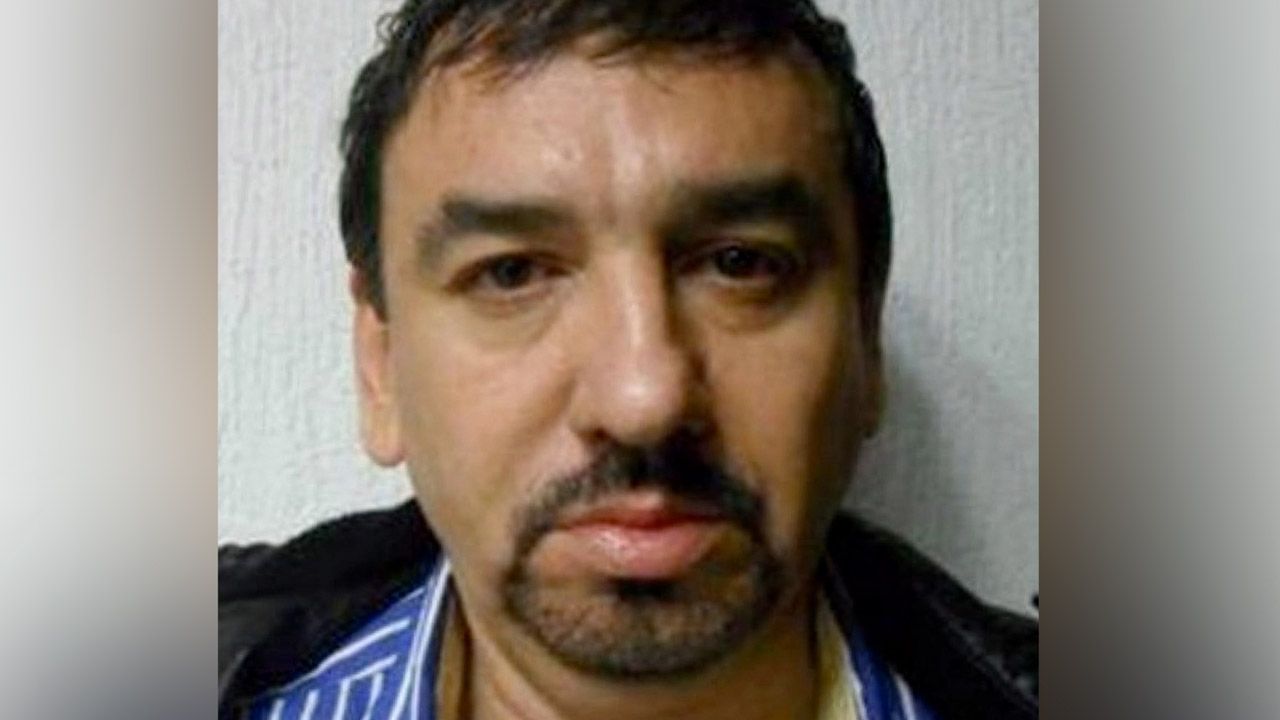 La FGR informó que detuvo e ingresó a Víctor “F”, alías “El Señor”, consuegro del narcotraficante Joaquín “El Chapo” Guzmán, a un penal en Durango