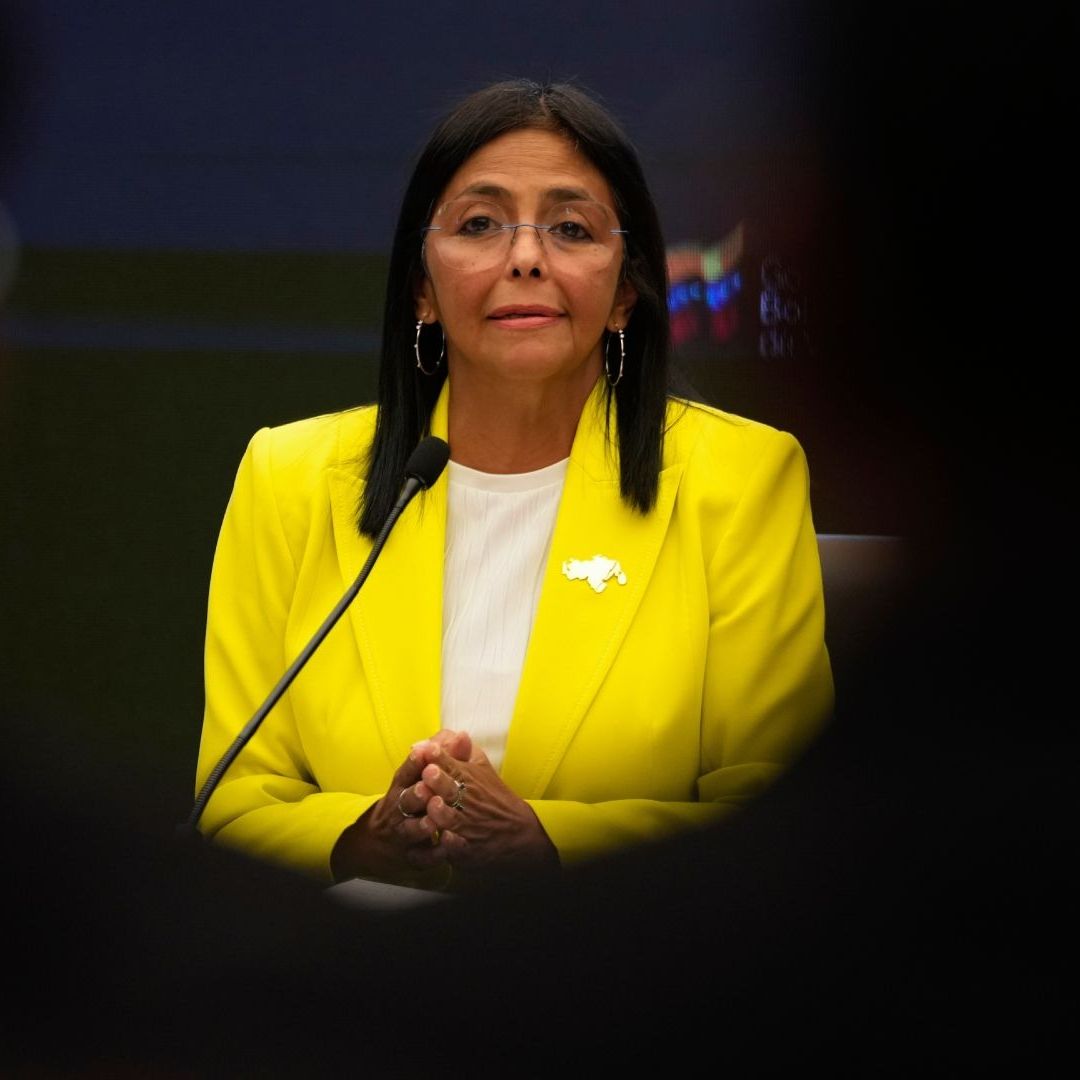Trump confirmó que hay canales de comunicación abiertos con la nueva presidenta venezolana.