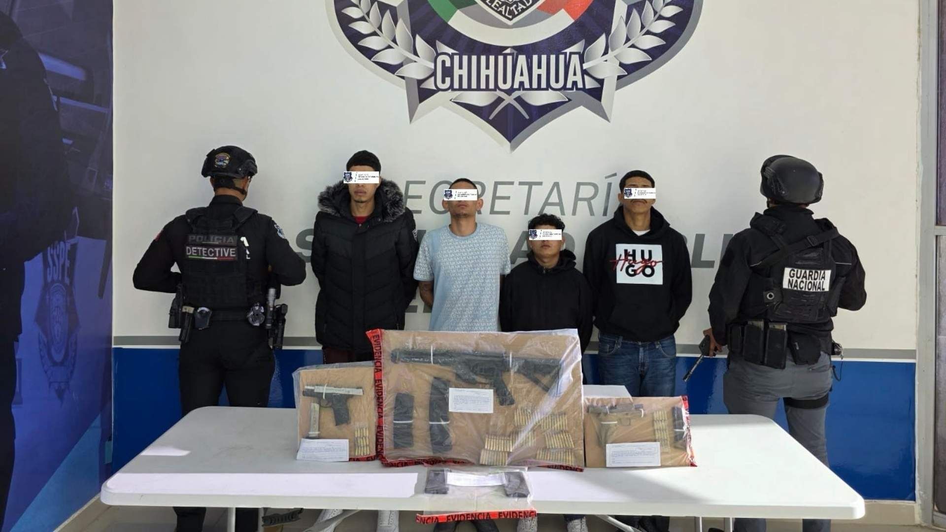 Detienen a Cuatro Hombres Armados en Ciudad Juárez