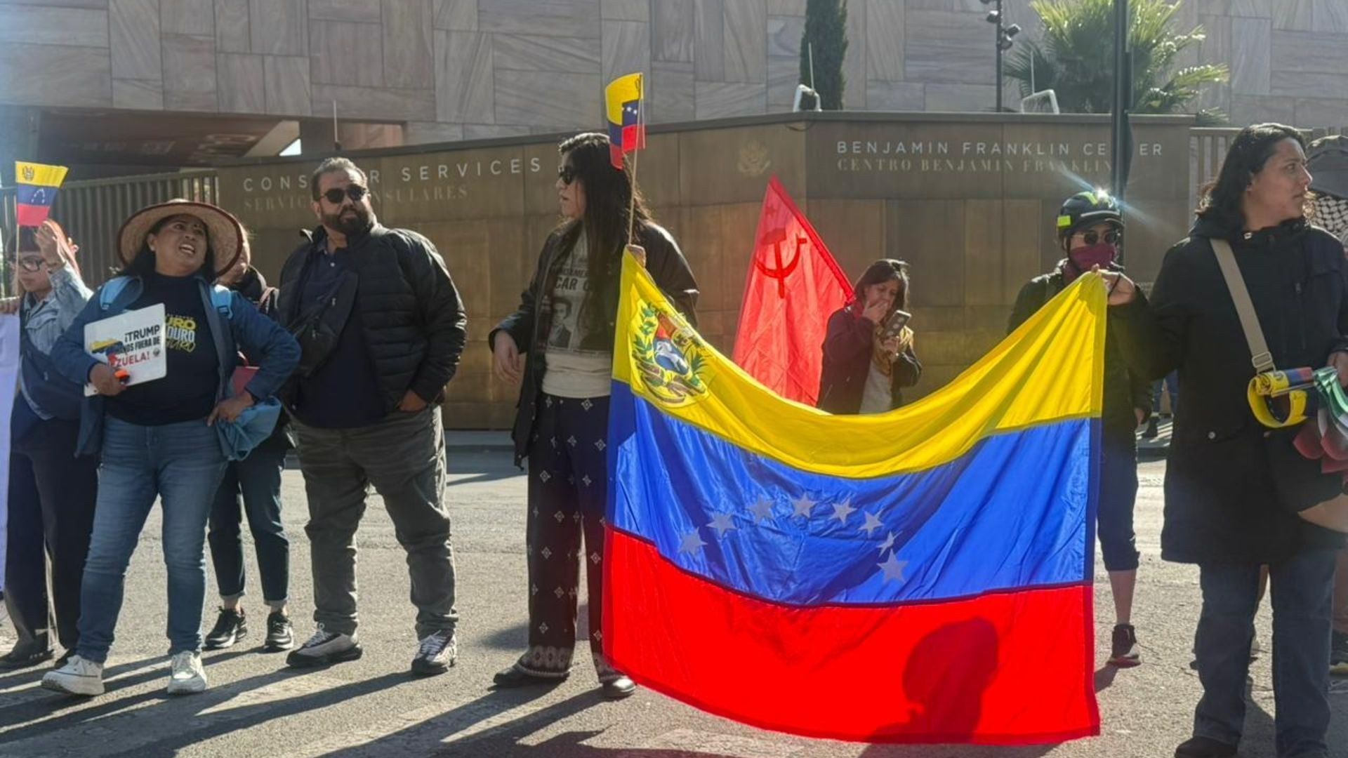 La modificación del acceso responde a manifestaciones.
