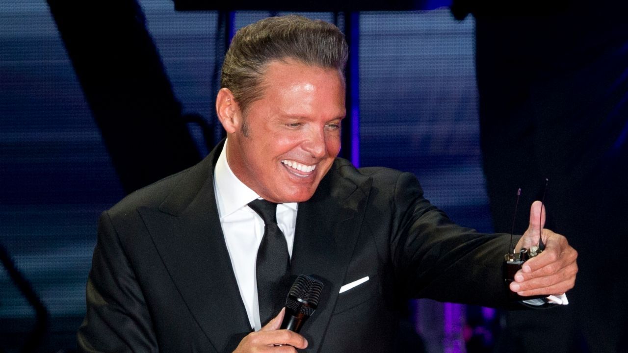 Anuncian fecha para preventa de boletos de nuevos conciertos de Luis Miguel en México