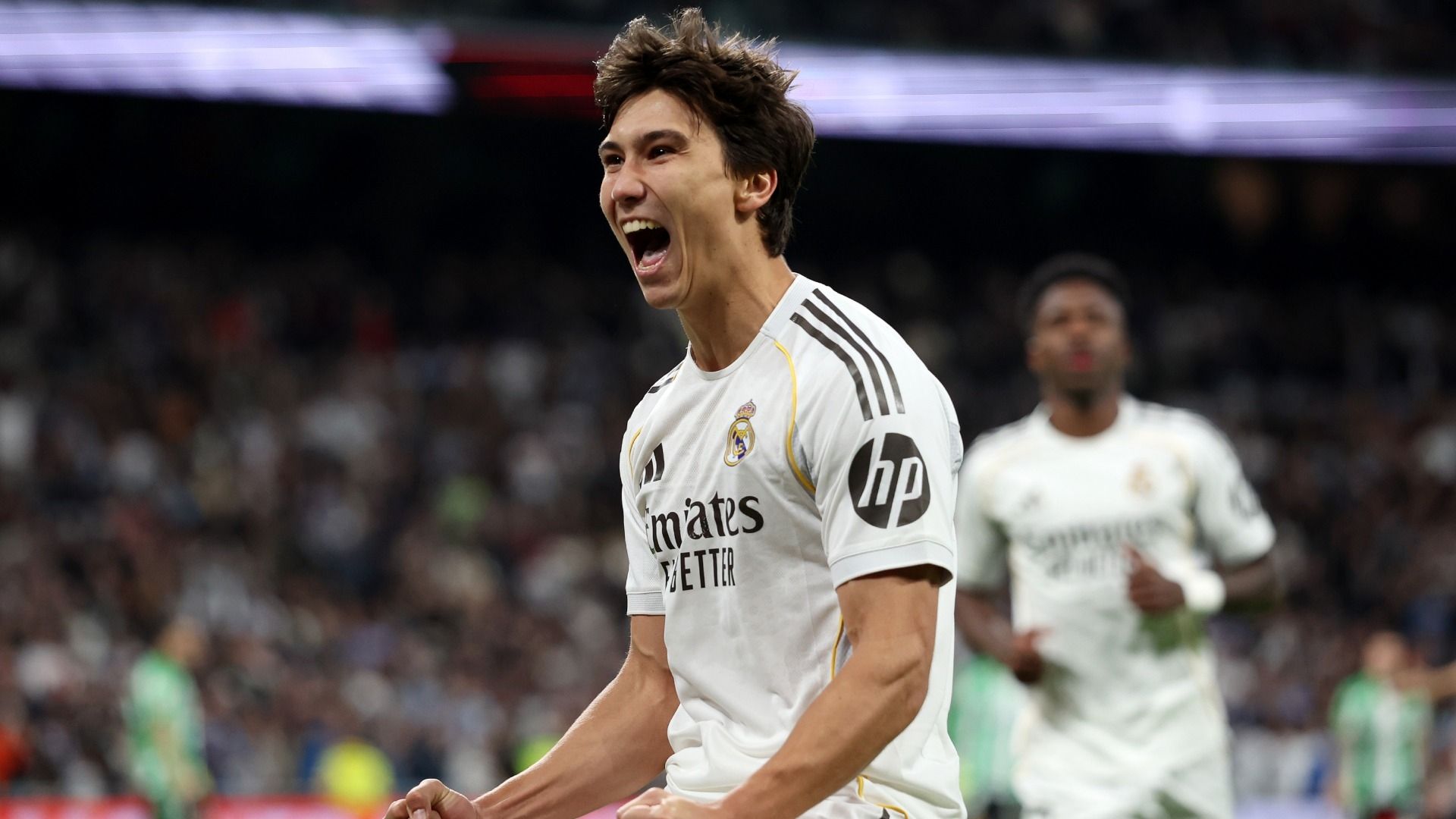 Real Madrid Golea y Recorta Distancias con el Barça; Gonzalo García Brilla con Hat-Trick
