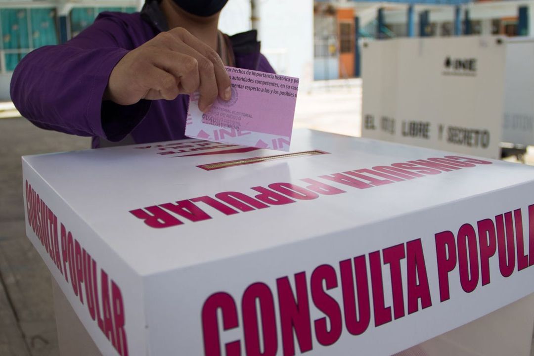 AMLO avaló la propuesta hecha por Morena en la Cámara de Diputados de realizar una consulta popular para elegir a los ministros de la SCJN