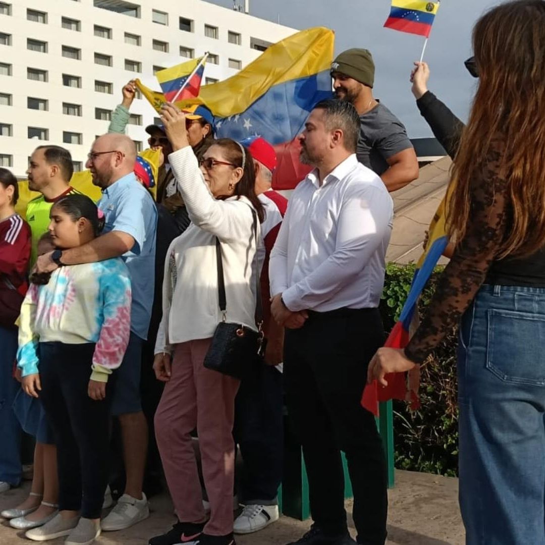 Comunidad Venezolana en Tijuana se Reúne Para Celebrar la Liberación de Venezuela