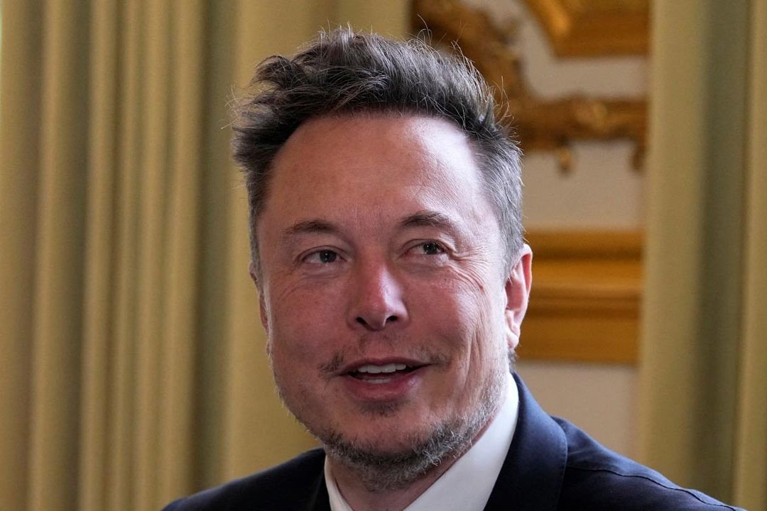 Elon Musk Defiende sus Decisiones Polémicas en Twitter