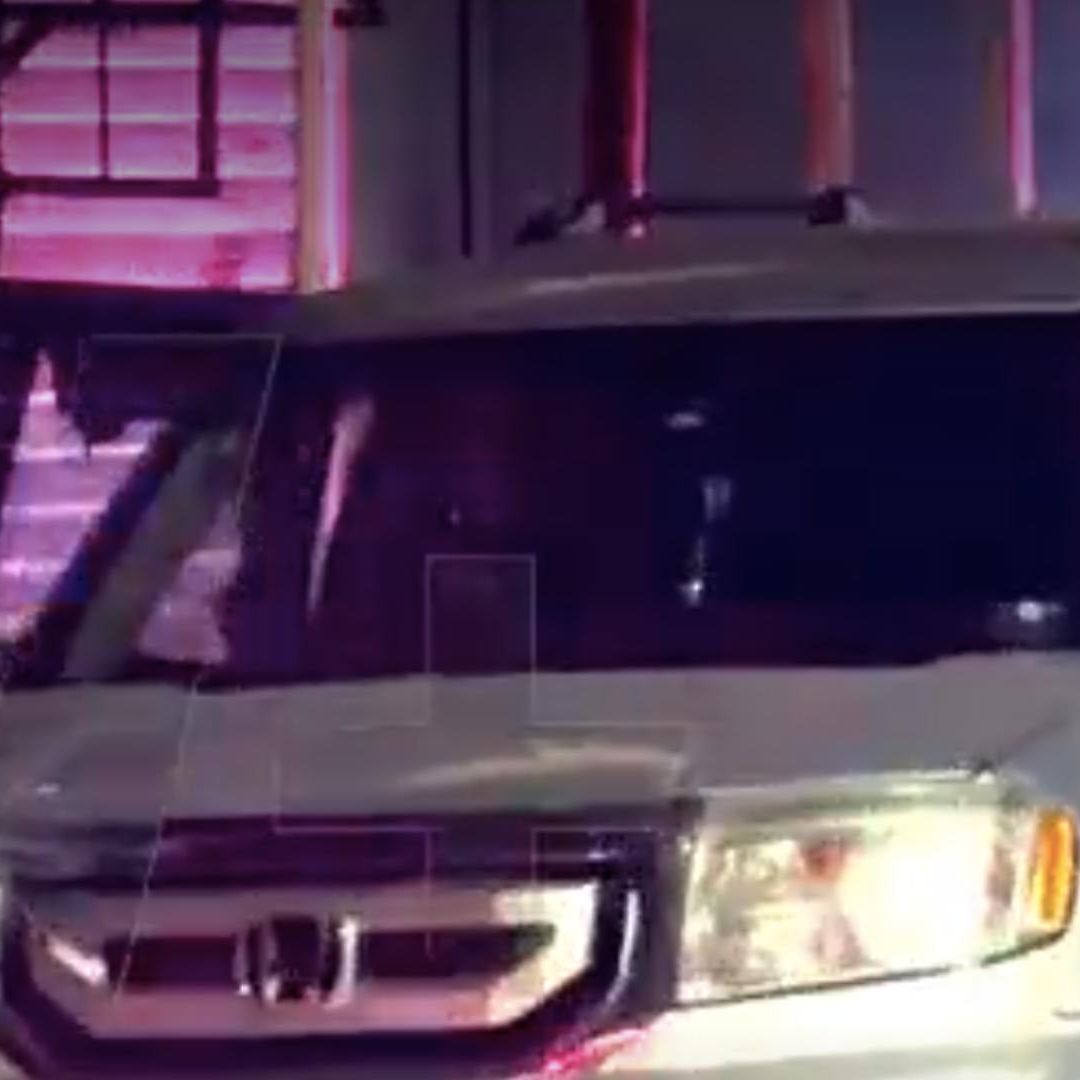 Camioneta con balazos en García, Nuevo León