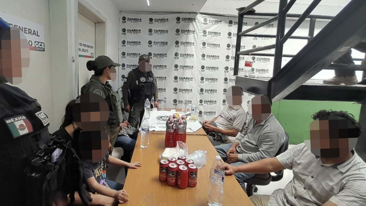 Rescatan en Nuevo León a 34 migrantes que habían sido secuestrados