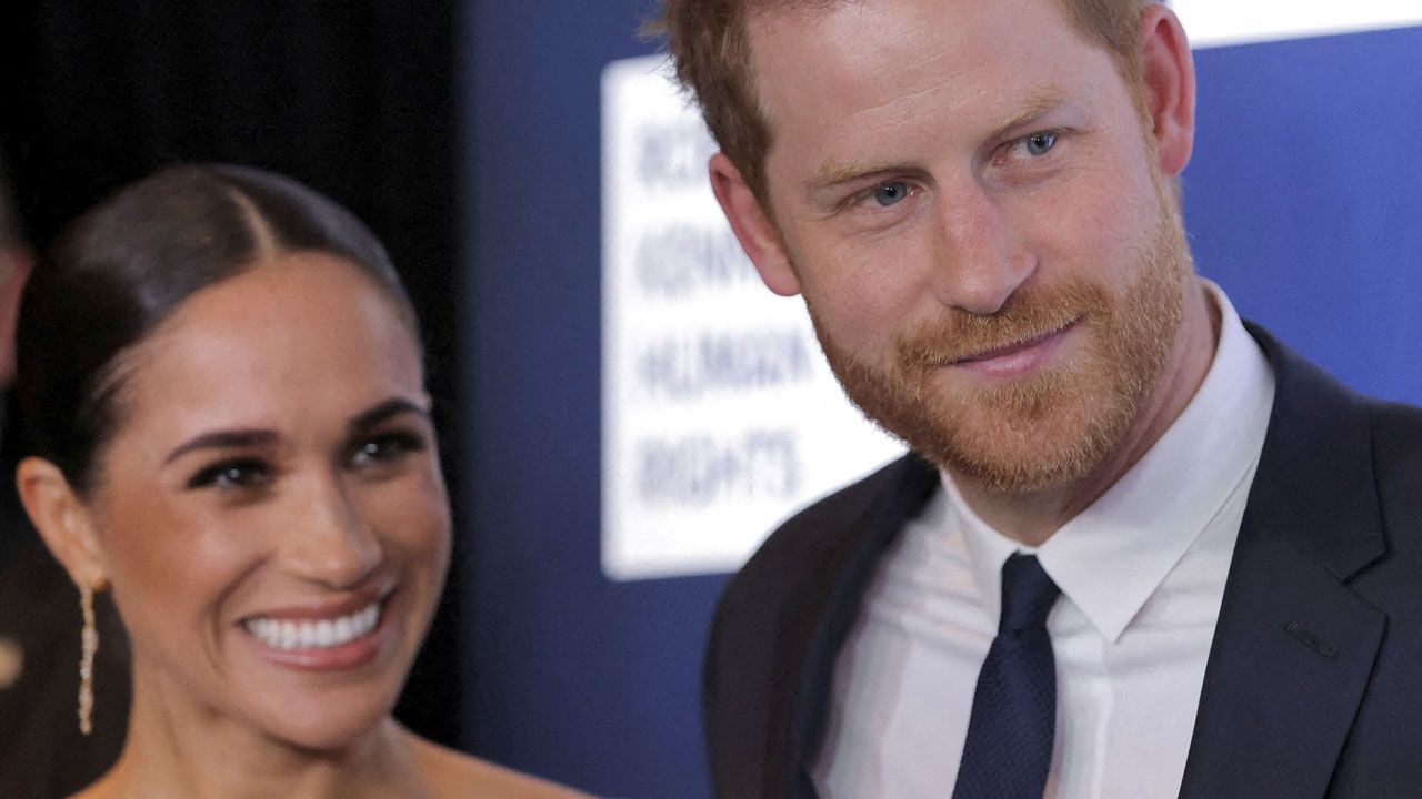 Versiones contradictorias tras persecución de Harry y Meghan por paparazzi
