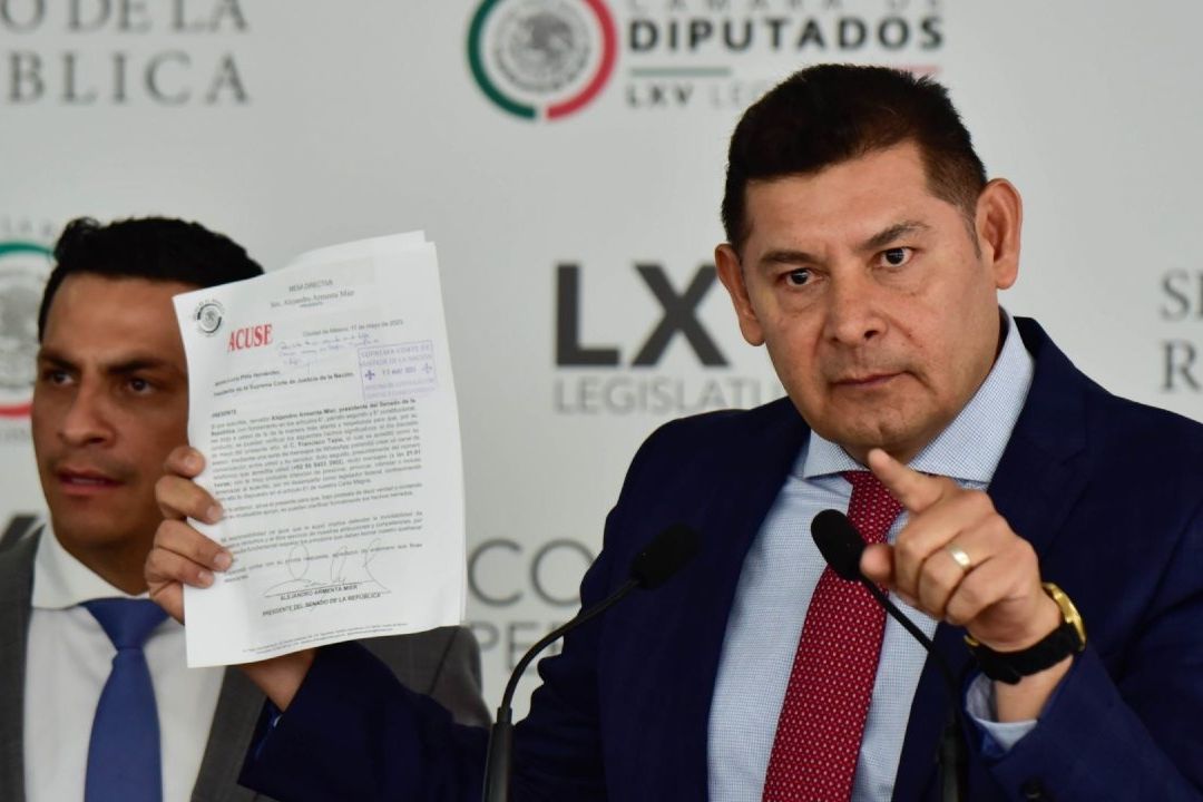 Alejandro Armenta, presidente de la mesa directiva del Senado de la República