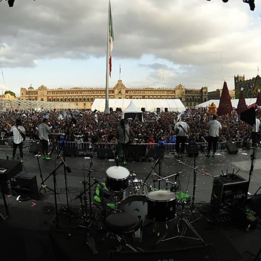 Qué Artistas Estarán en Concierto en el Zócalo CDMX Hoy 2 de Enero 2026 Horarios del Evento del Viernes