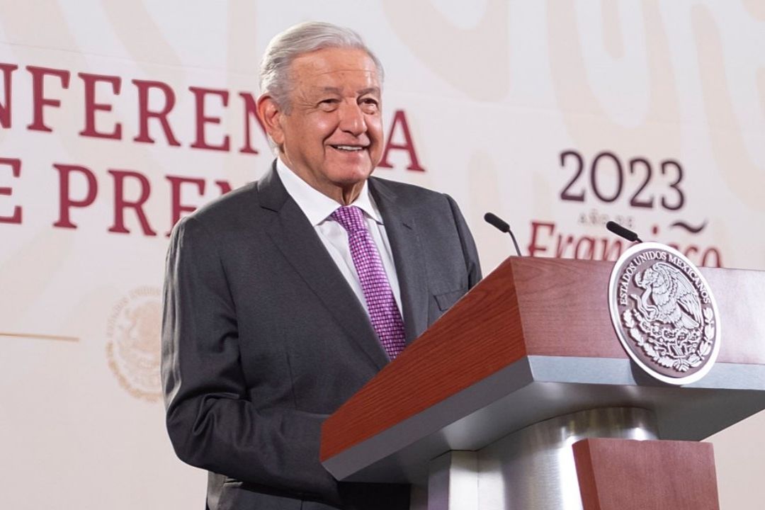 El presidente Andrés Manuel López Obrador ofrece su conferencia mañanera un día después de la marcha por su Informe de Gobierno