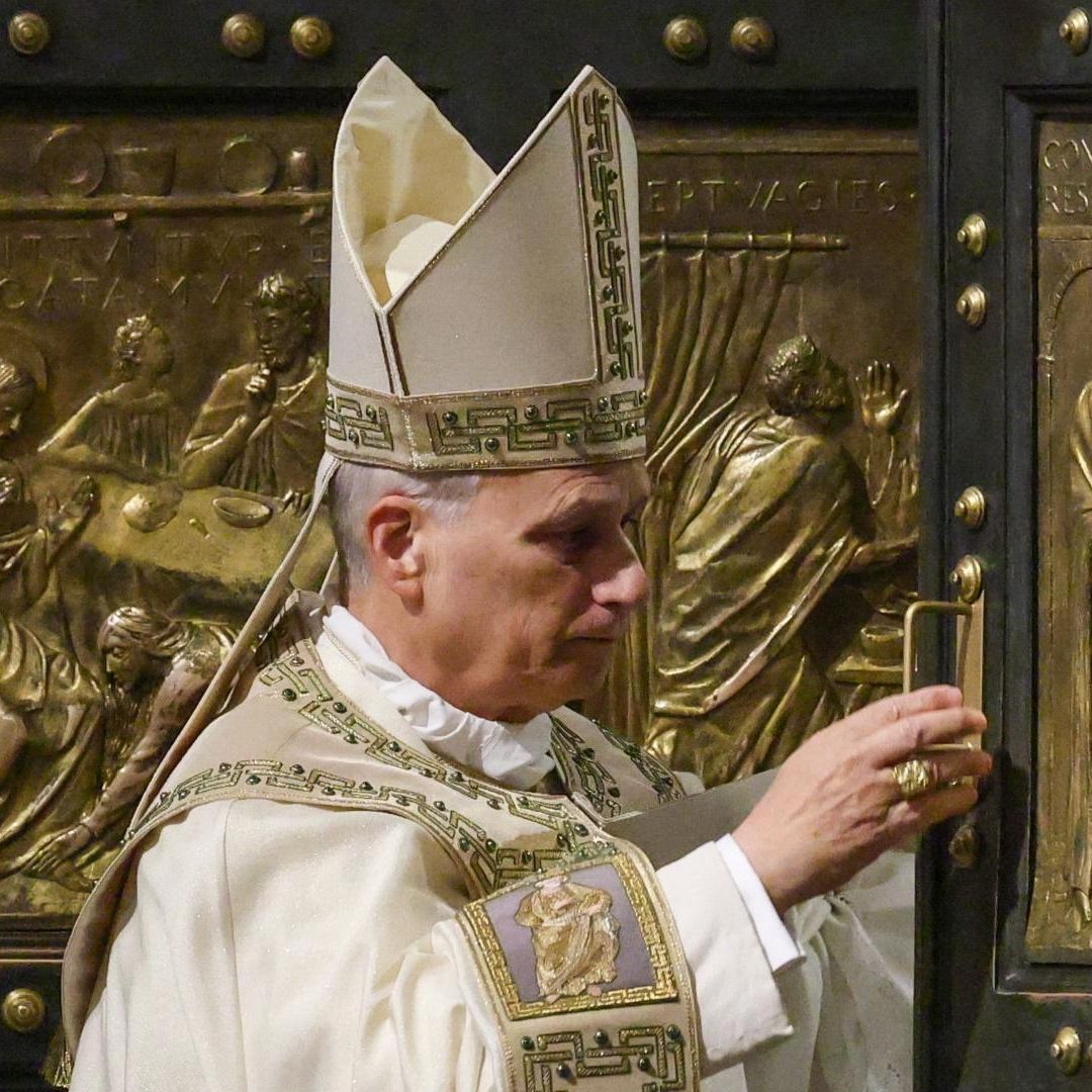 Papa León XIV Cierra la Puerta Santa del Vaticano para Clausurar el Jubileo