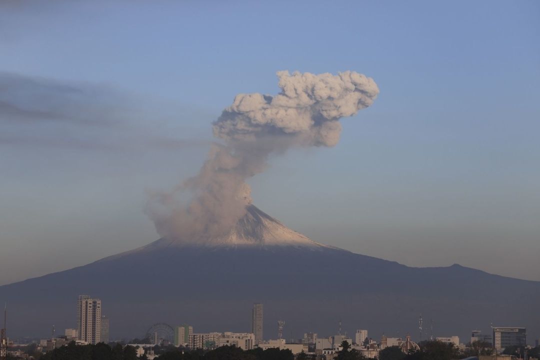 EUA alerta por actividad en el volcán Popocatépetl