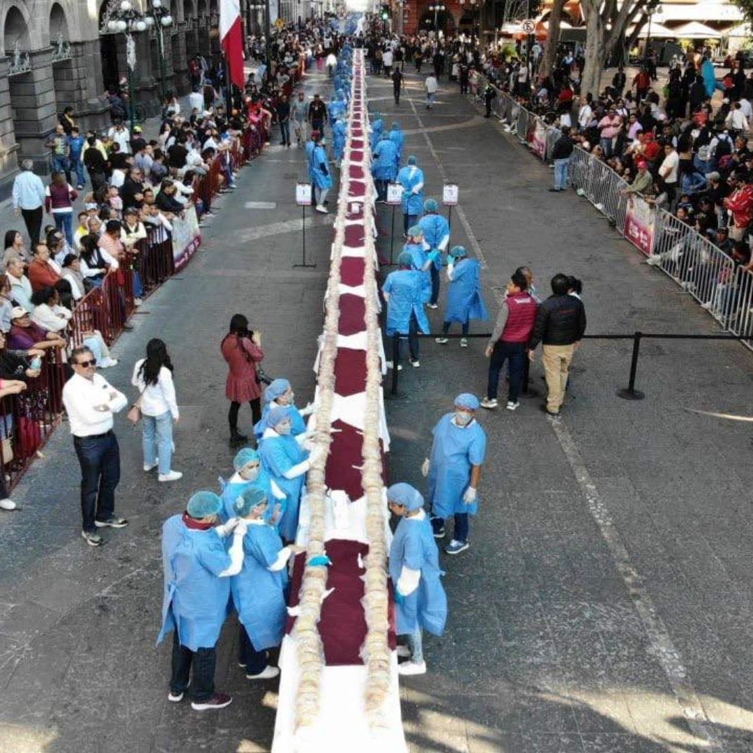 Puebla Récord Guinness Rosca de Reyes Más Grande del Mundo 2026 Cuánto Midió
