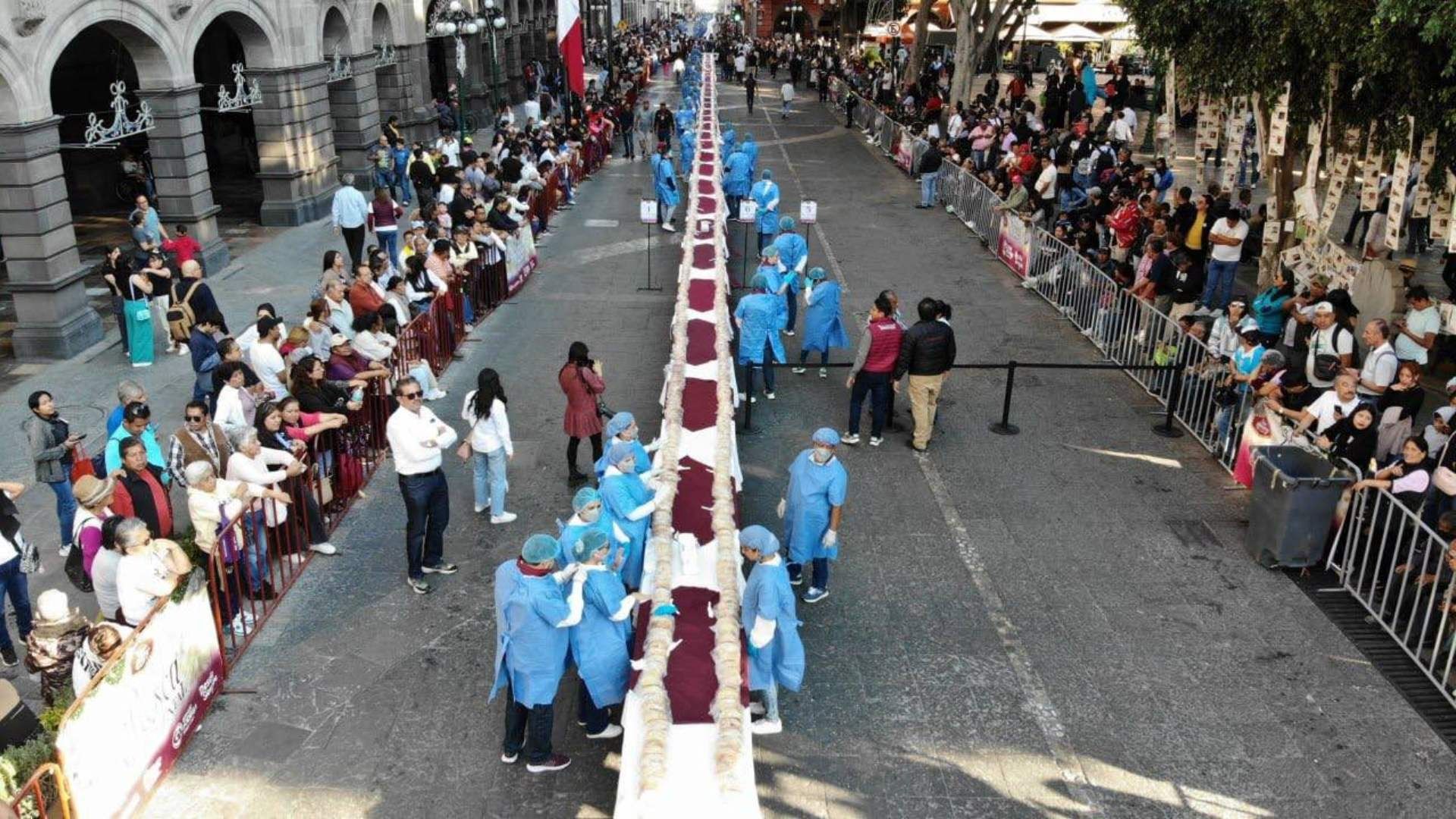 Puebla Récord Guinness Rosca de Reyes Más Grande del Mundo 2026 Cuánto Midió