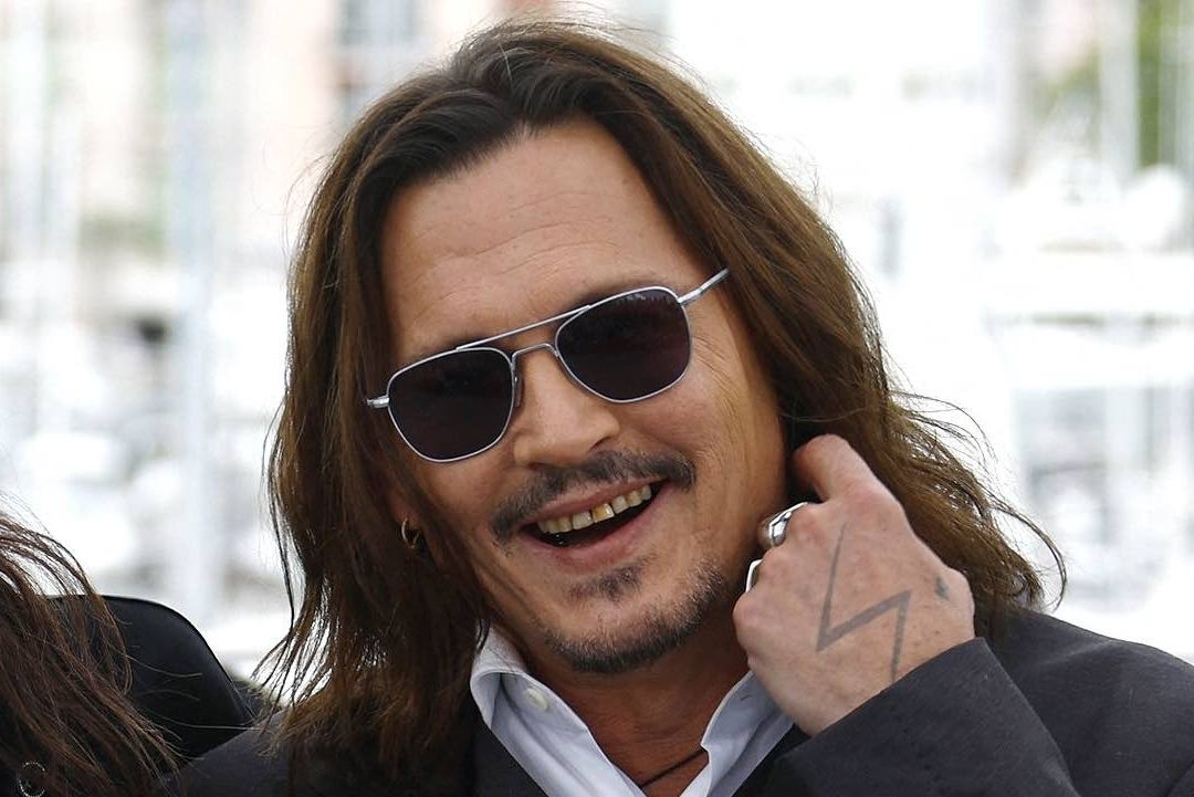 ¿Por qué se volvieron tendencia los dientes podridos de Johnny Depp?