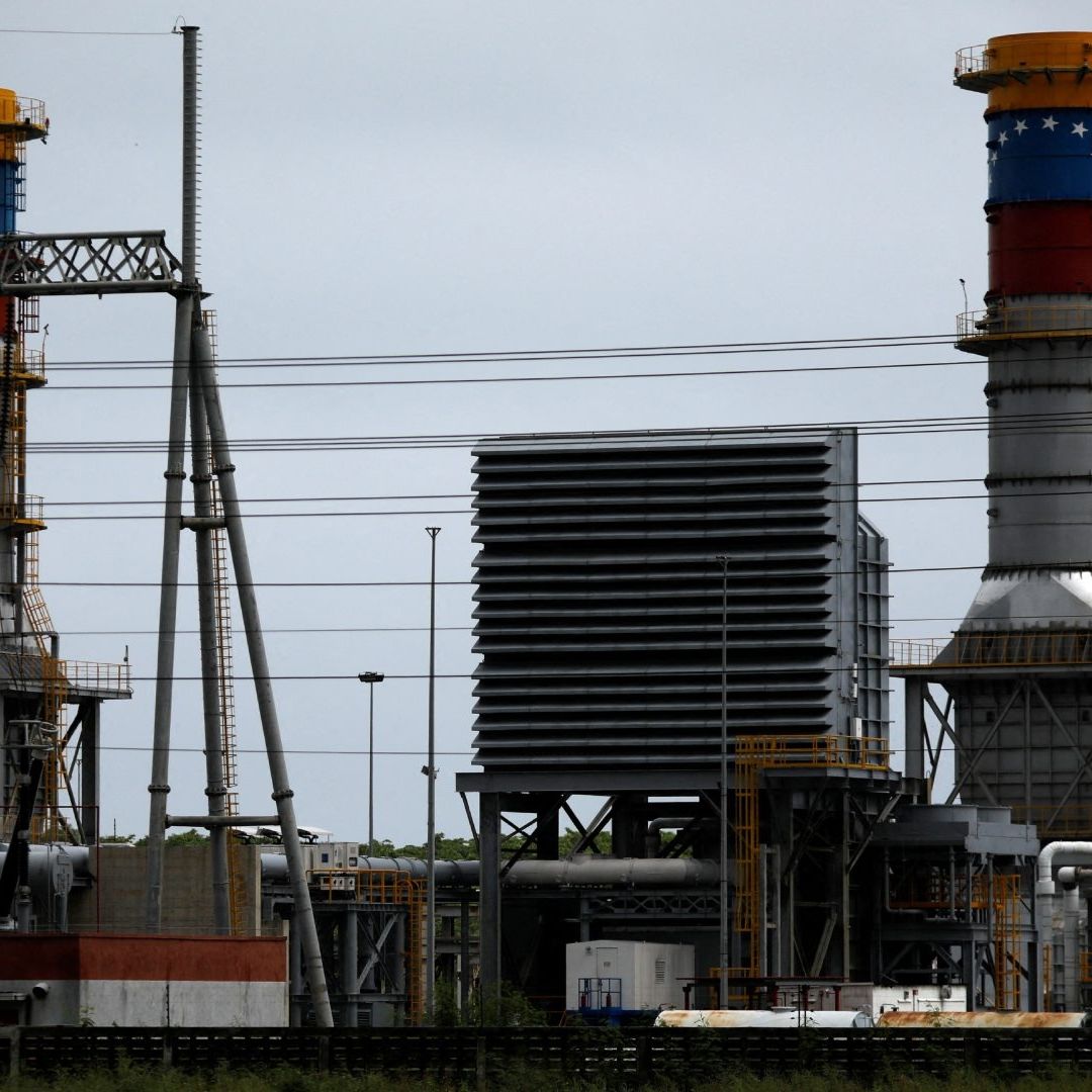 Afirman que Trump Analiza Controlar PDVSA y Bajar Precio del Barril; Petroleras Piden Garantías.