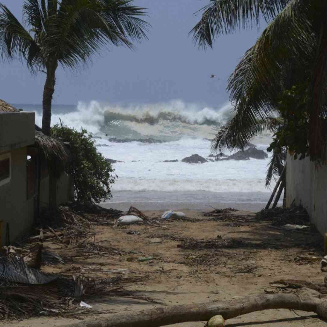 Mar de fondo en costas de Oaxaca