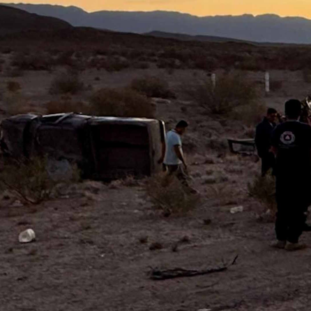 Muere Mujer y Menor Resulta Lesionada en Accidente Volcadura en Carretera Torreón-Saltillo