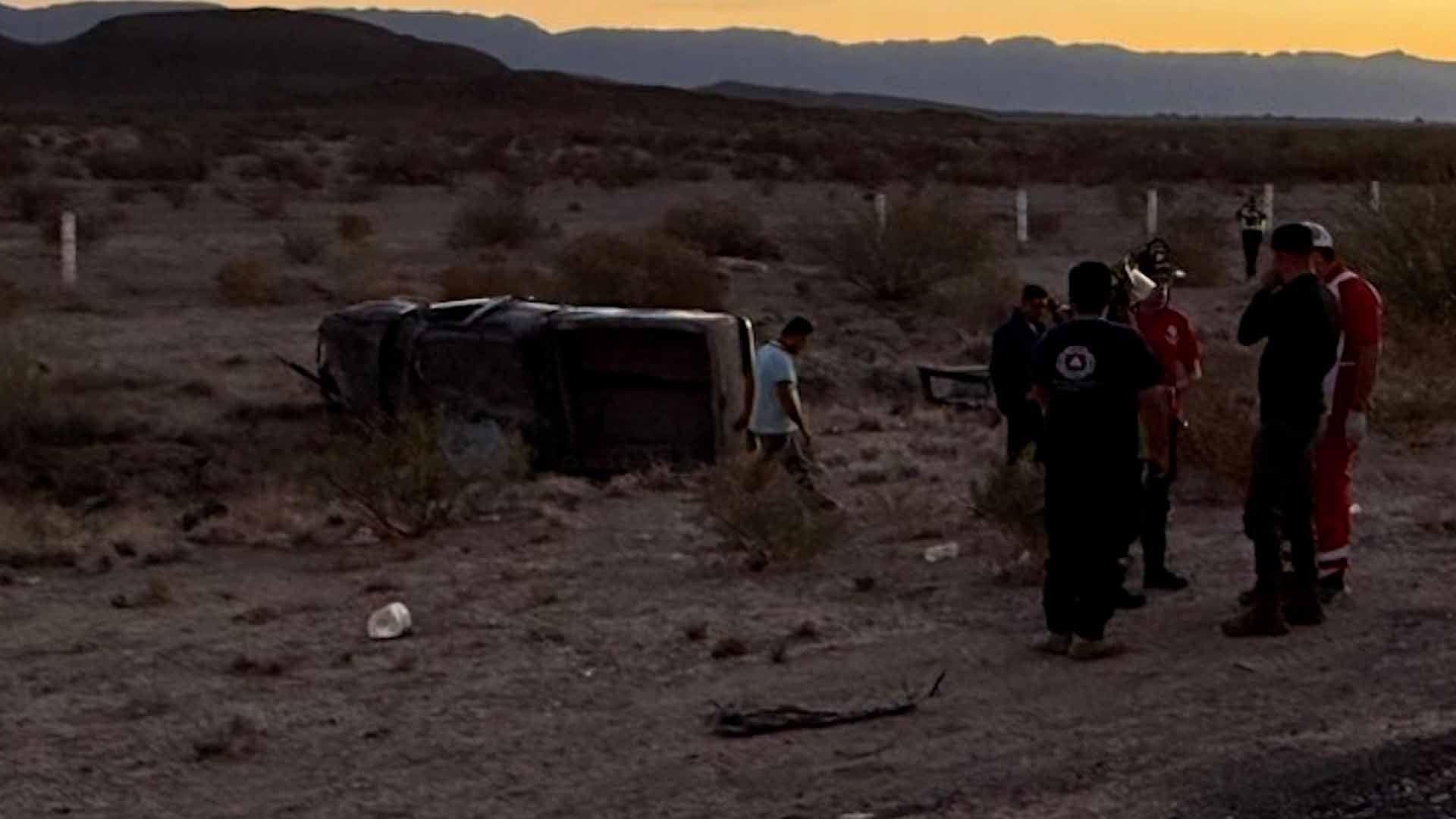 Muere Mujer y Menor Resulta Lesionada en Accidente Volcadura en Carretera Torreón-Saltillo