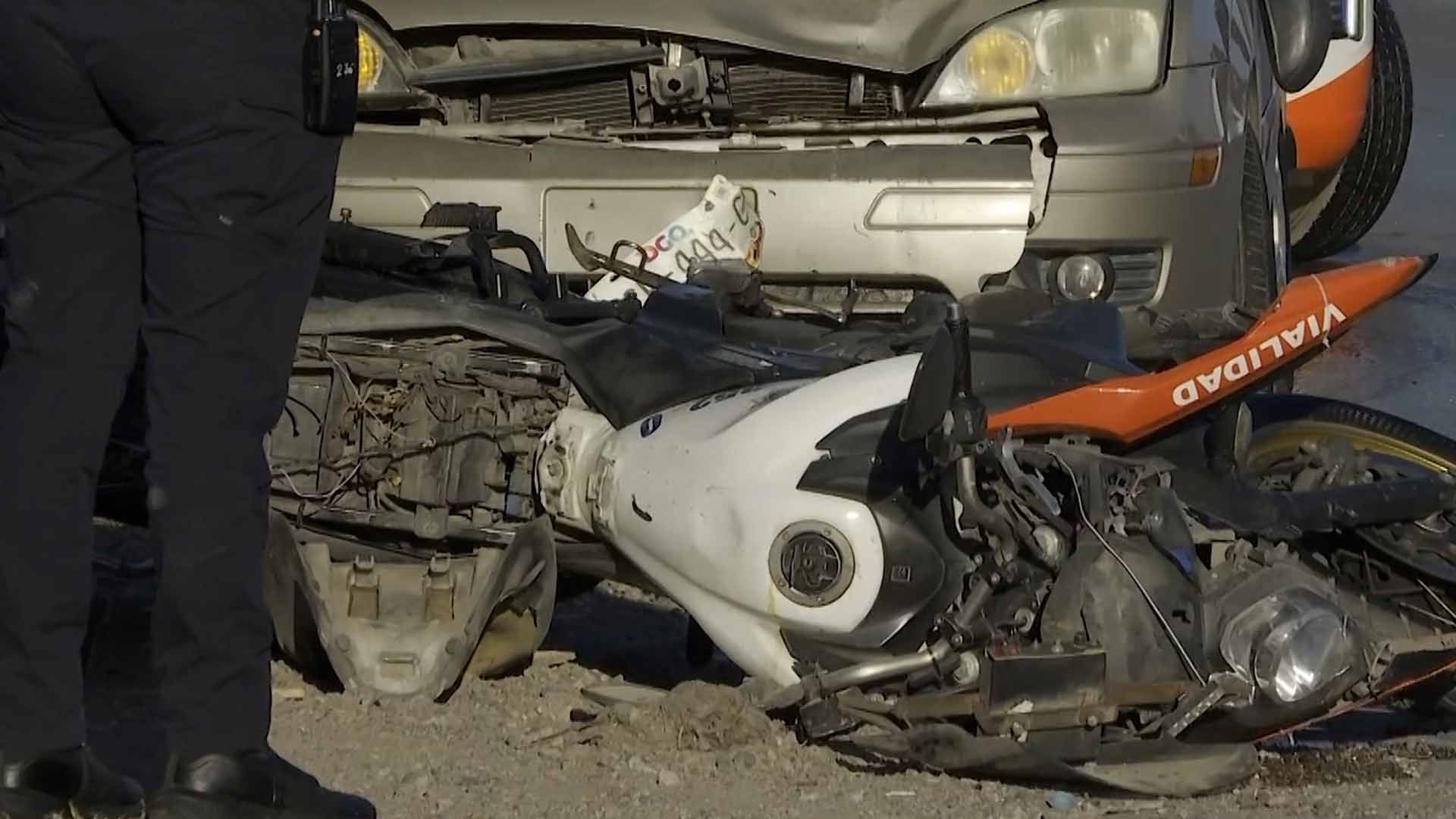 Automovilista Impacta a Agente de Tránsito en Periférico de Torreón
