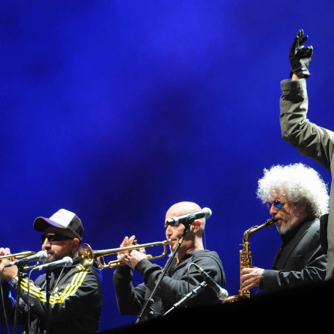 Los Fabulosos Cadillacs tienen una colaboración con Celia Cruz en 'Vasos vacíos'