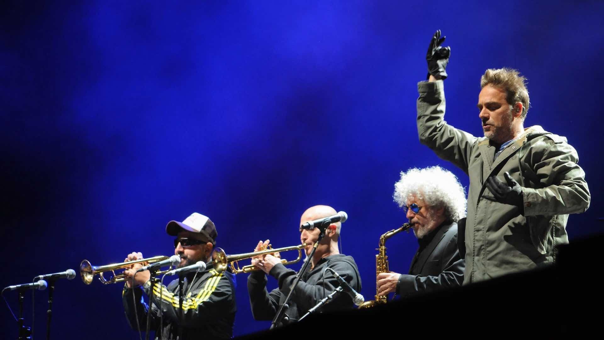 Los Fabulosos Cadillacs tienen una colaboración con Celia Cruz en 'Vasos vacíos'