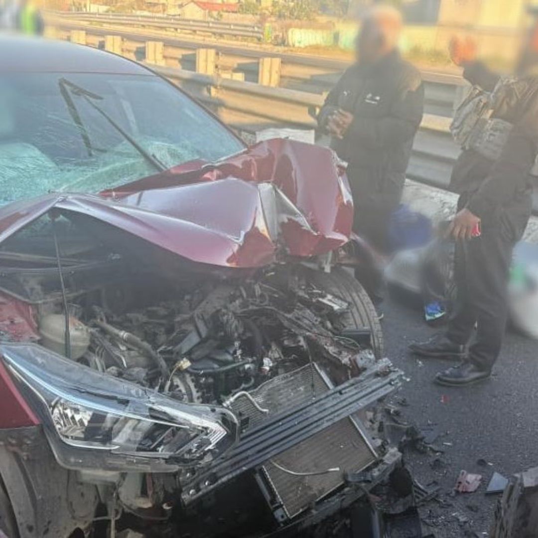 Accidente Autopista Córdoba Puebla Orizaba Tráfico Lento por Choque de Automóvil y Camión
