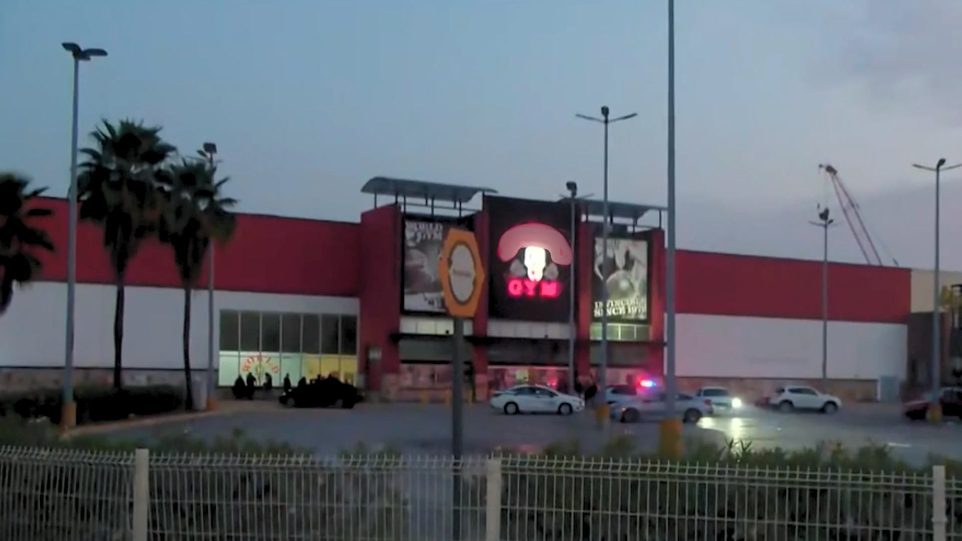 Muere hombre al interior del gimnasio