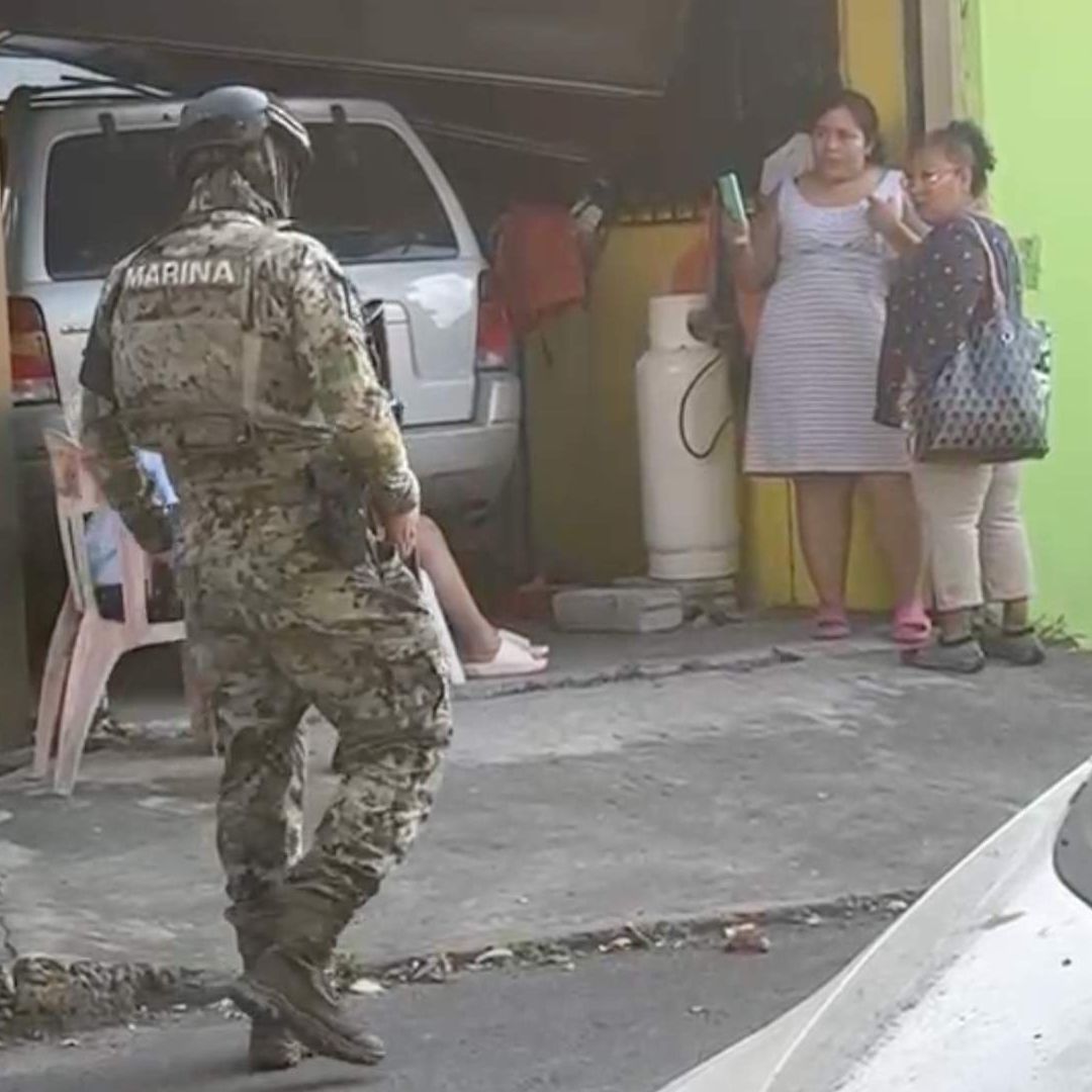 Tres Menores Lesionados Choque de Camioneta Contra Portón de Vivienda en Colonia Carranza Boca del Río Veracruz