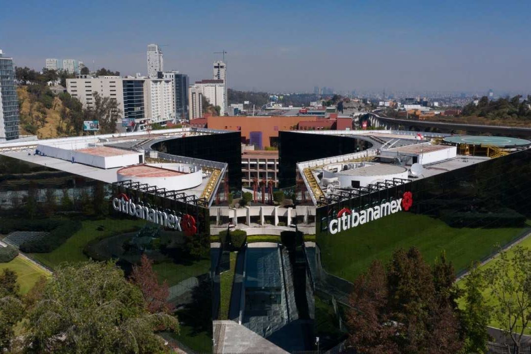 N+ Podcast | Venta de Banamex, DeSantis y Tina Turner