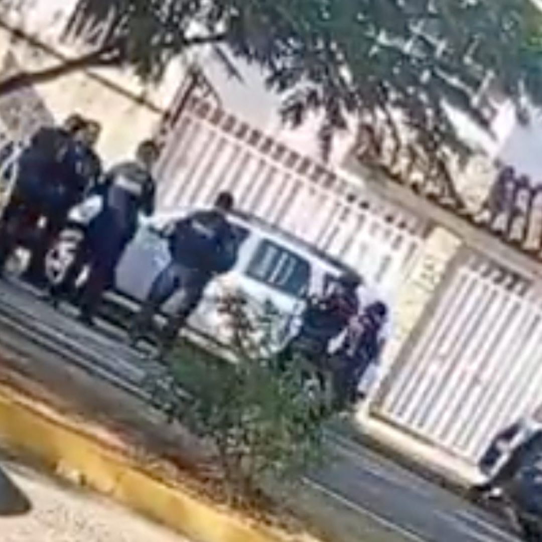 Asalto Armado contra Cuentahabiente de Banbajío A Bordo de Camioneta Blanca en Colonia Villa Encantada de Puebla