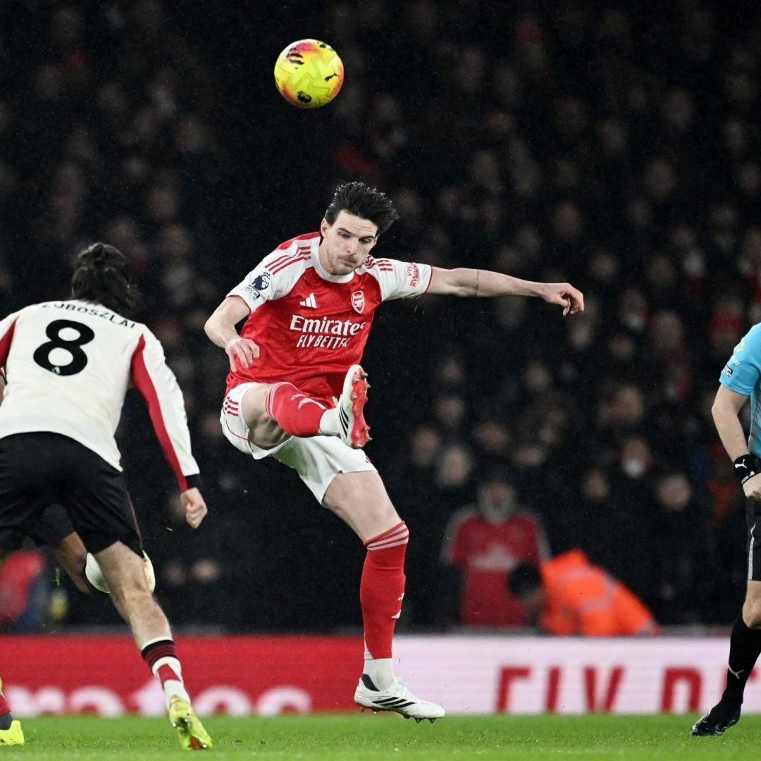 En el Emirates Stadium de Londres, el Arsenal y el Liverpool protagonizaron un duelo muy reñido.
