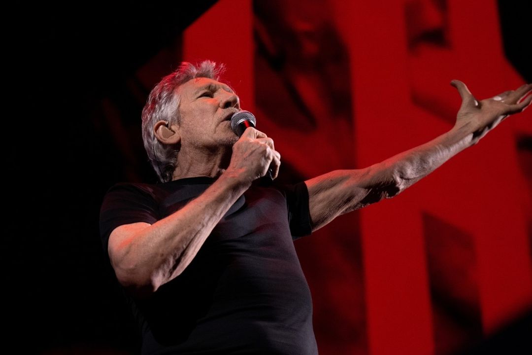 Alemania anunció una investigación sobre Roger Waters por utilizar un uniforme de estilo nazi en Berlín