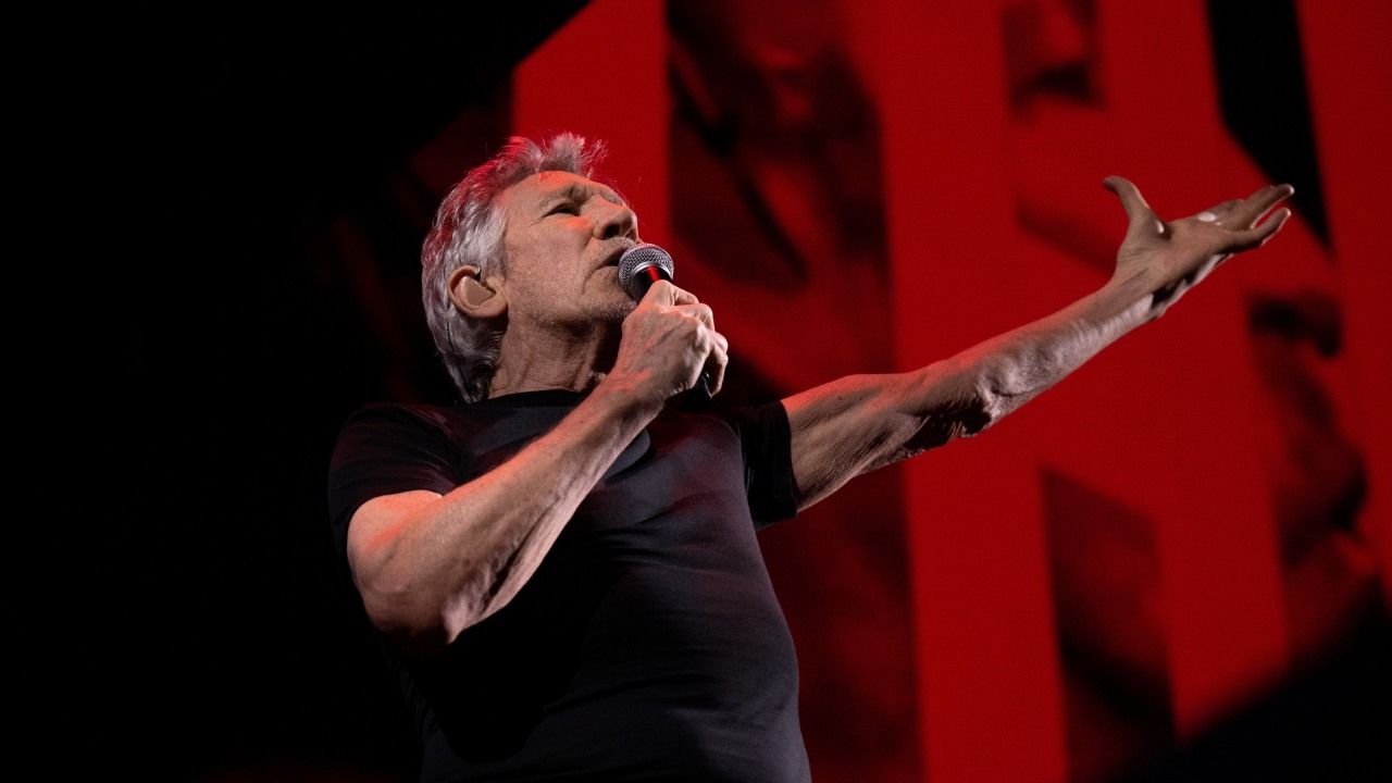 Alemania anunció una investigación sobre Roger Waters por utilizar un uniforme de estilo nazi en Berlín