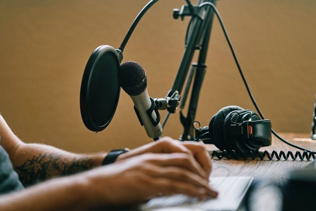 ¿Cómo Me Inscribo al Curso de Podcast de la UNAM y Spotify? | Costo y Requisitos