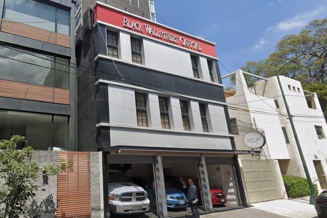 Suspenden a Policía por Cateo a Black Wallstreet Capital