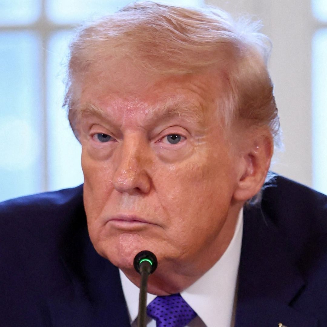 Trump Recibe Opciones para Atacar Irán por Represión a Protestas, Reporta NYT.