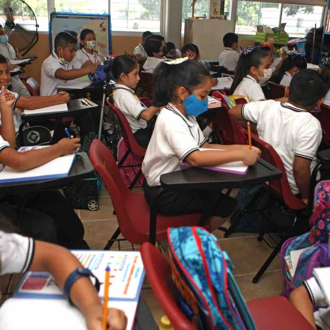 Los alumnos de educación básica iniciarán vacaciones de verano antes de lo esperado