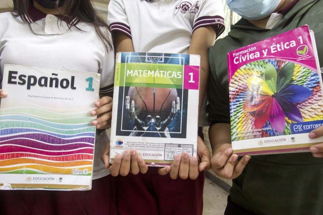 Ponen freno temporal a impresión de libros de texto