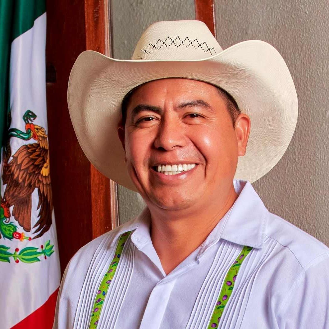 Alcalde de Huatulco, Julio César Cárdenas Ortega