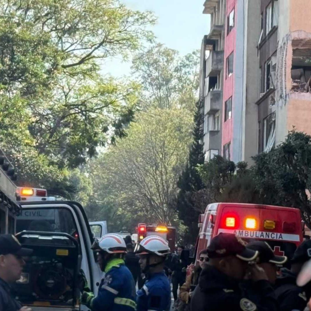 Explosión en efificio de Paseos Taxqueña