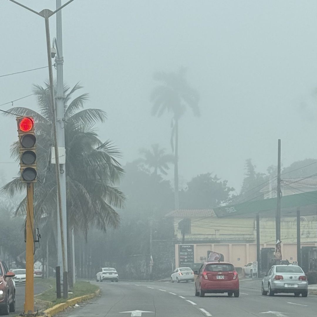 Banco de niebla que fue perceptible en gran parte de la zona conurbada Veracruz-Boca de Río, la visibilidad se vio reducida significativamente.