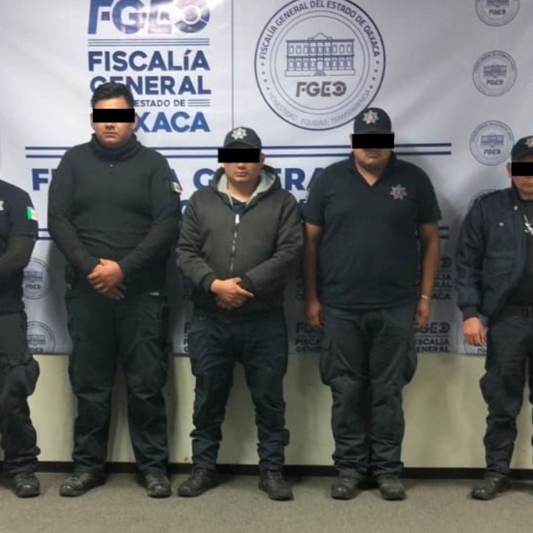 Detienen a 7 Policías Acusados de Asesinar a Niño que Jugaba Futbol en Oaxaca