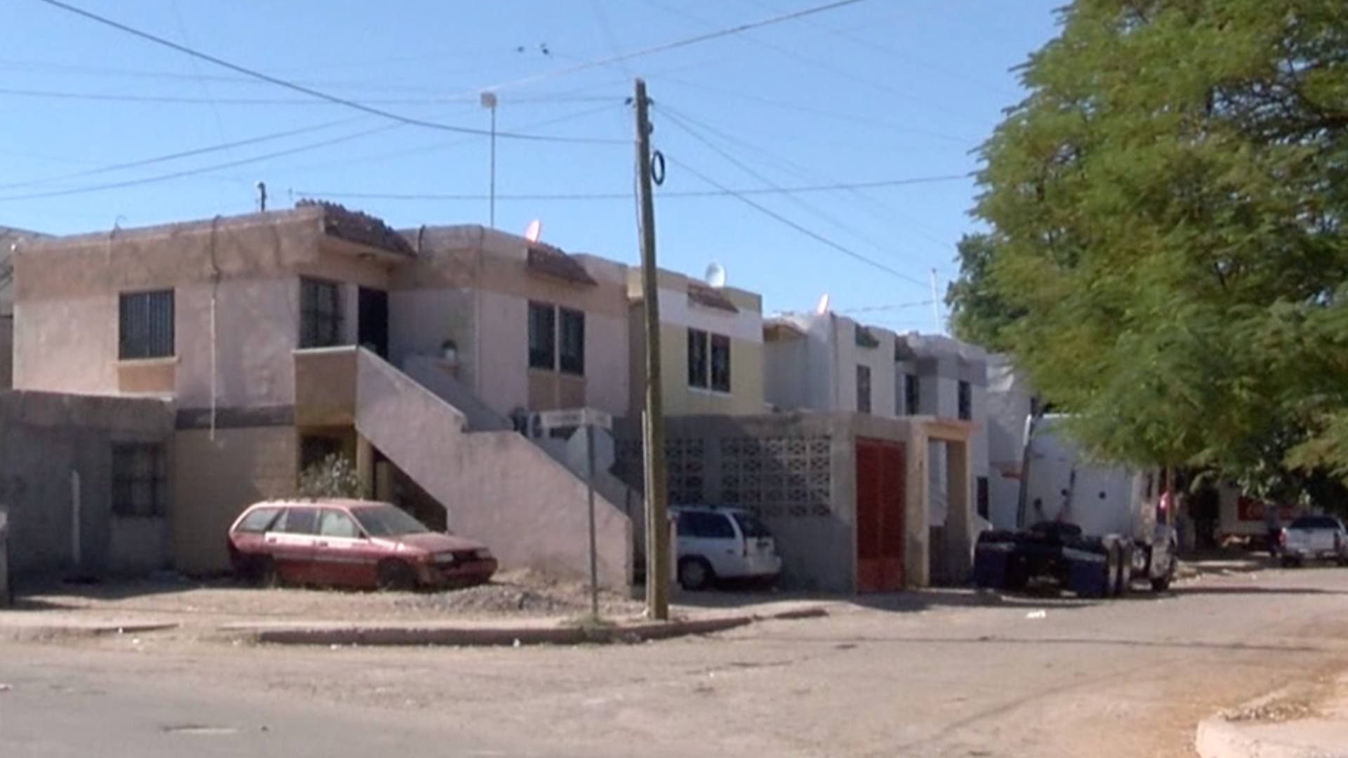 Sujeto Detenido por Presuntamente Amenazar de Muerte a Su Vecina en Hermosillo